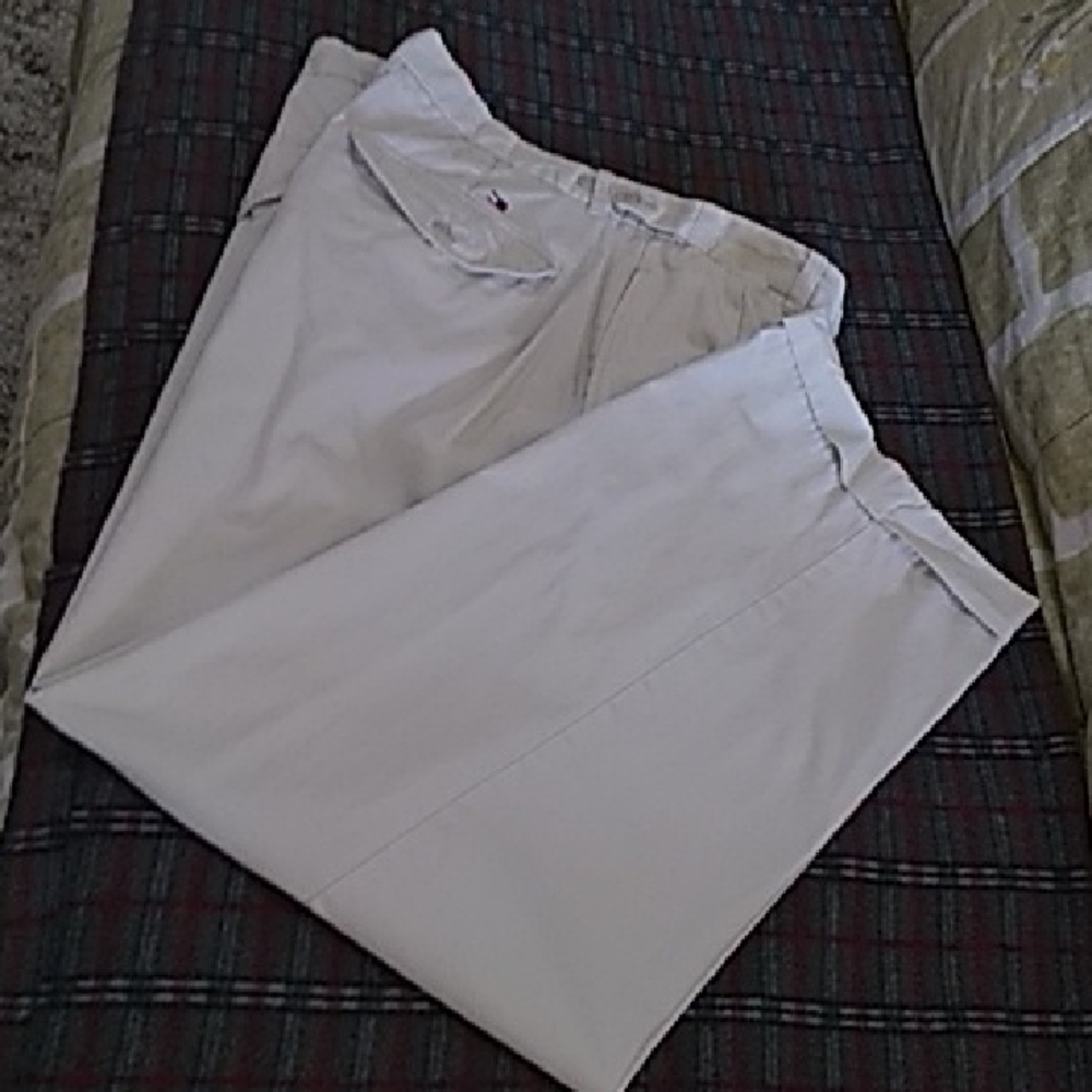 Tommy Hilfiger Men's Cream Chinos